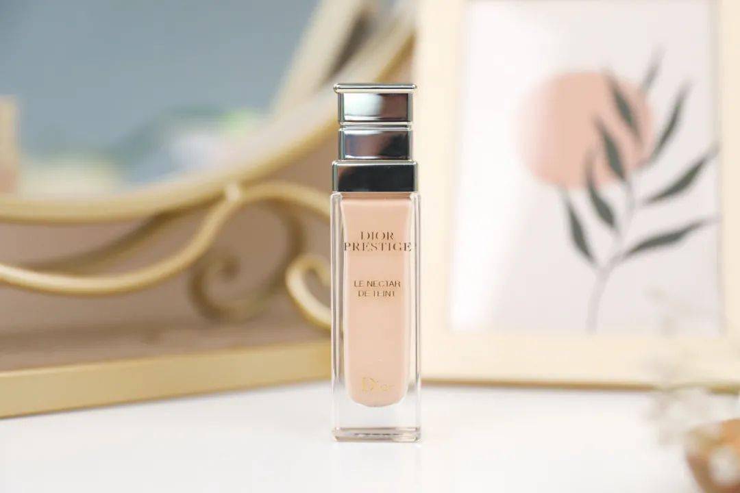 自然光|12款秋冬粉底｜就想通过实测帮你找到最适合你的…