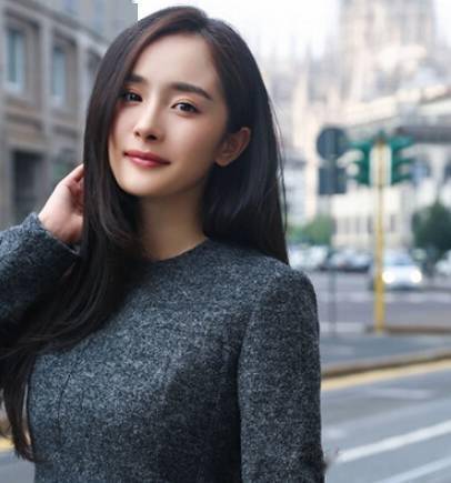 中分|女人留偏分发型,显得更漂亮!