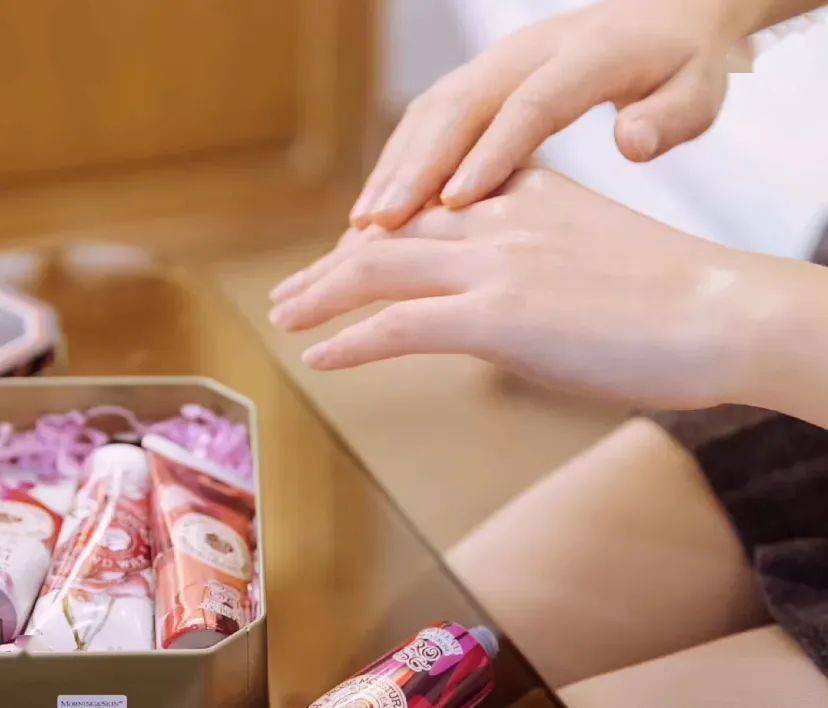 玫瑰|解决黑、干、糙，养出娇嫩双手，还买1送1