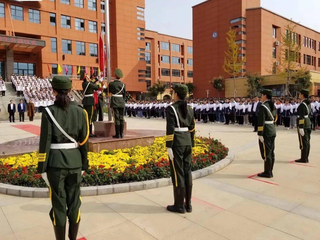 东平一中师生相约国旗下!礼敬国旗视频短片震撼发布