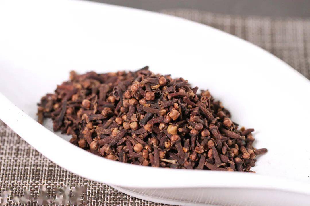 正宗四川火锅LoL投注网站 2025年最佳英雄联盟投注网站底料炒制方法分享这7点是技术关键。