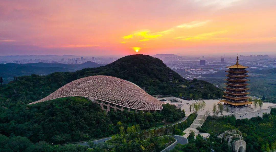 嘉宾|《非诚勿扰》邀您一起,遇见国潮与爱情