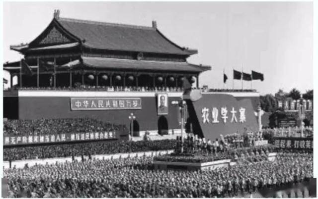 城楼|亲历者揭秘：天安门50年前为什么秘密重建？城楼发生了什么变化？