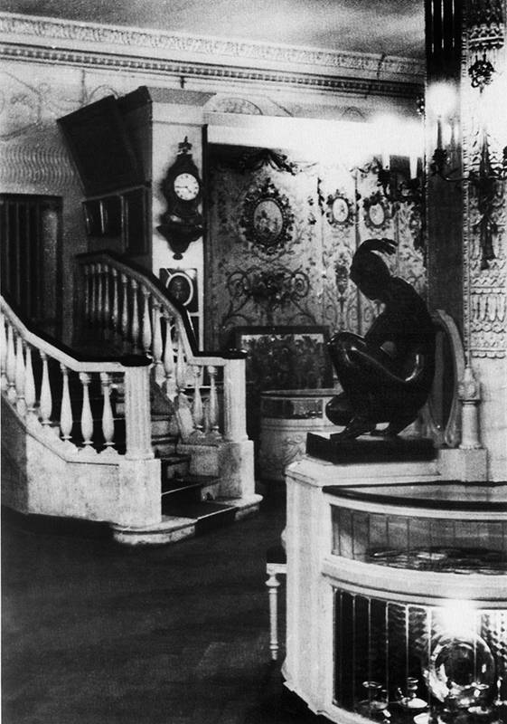 外宾|盛极一时的外宾商店，如何为苏联工业化聚敛黄金和外汇