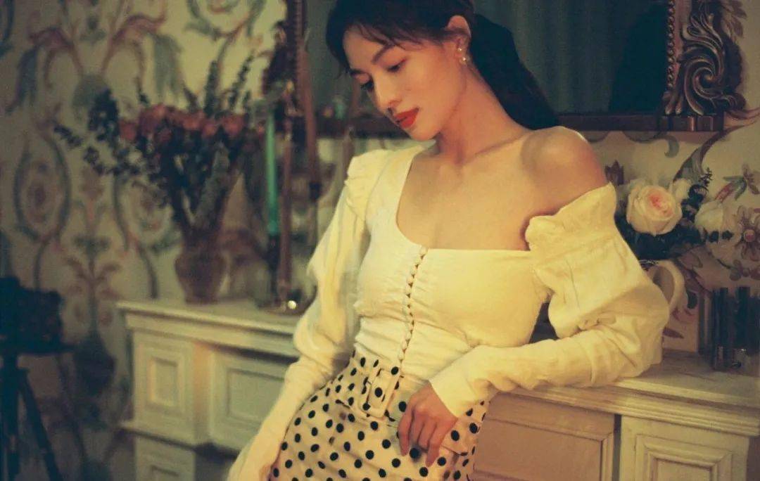 野心|钟楚曦素颜生图流出，她的野心也太大了...