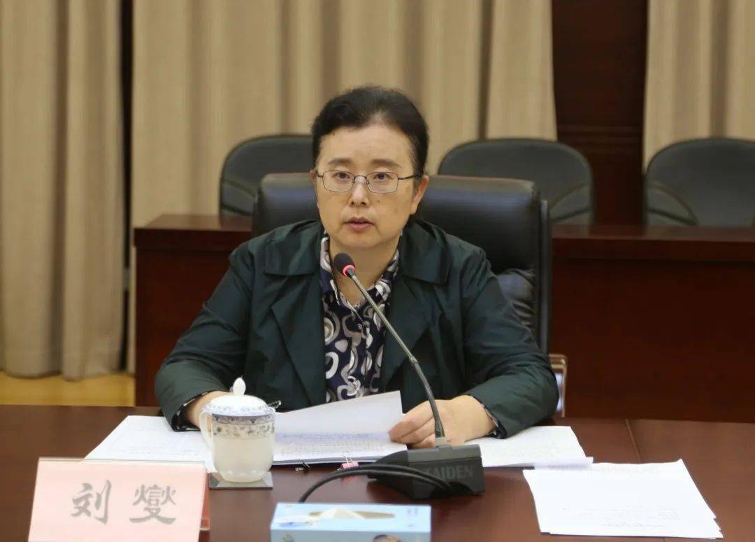 中共静安区委召开党外人士座谈会就民生保障工作听取意见建议