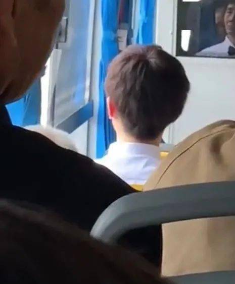 为什么会感觉胸痒 399758f56aaf42598f8b415536444dda.jpeg
