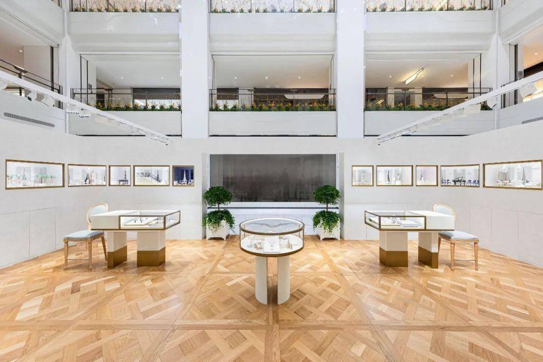 吉娜|第13届金鹰节开幕，《以家人之名》重聚合唱，吉娜官宣怀孕...