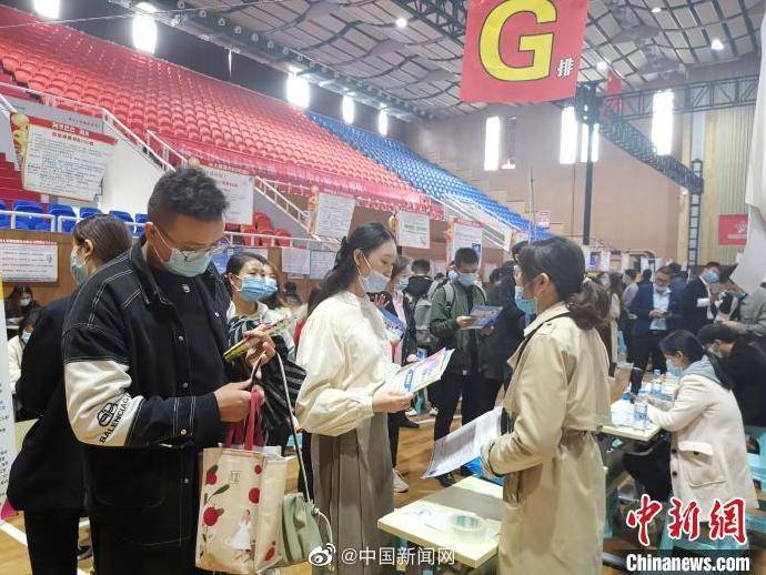 就业|前三季度全国城镇新增就业898万人