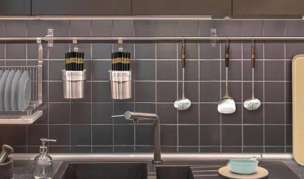 玻璃瓶|暗藏5处「机关」!解决厨房一顽疾...远离致癌风险这只中国造的10多块钱玻璃瓶