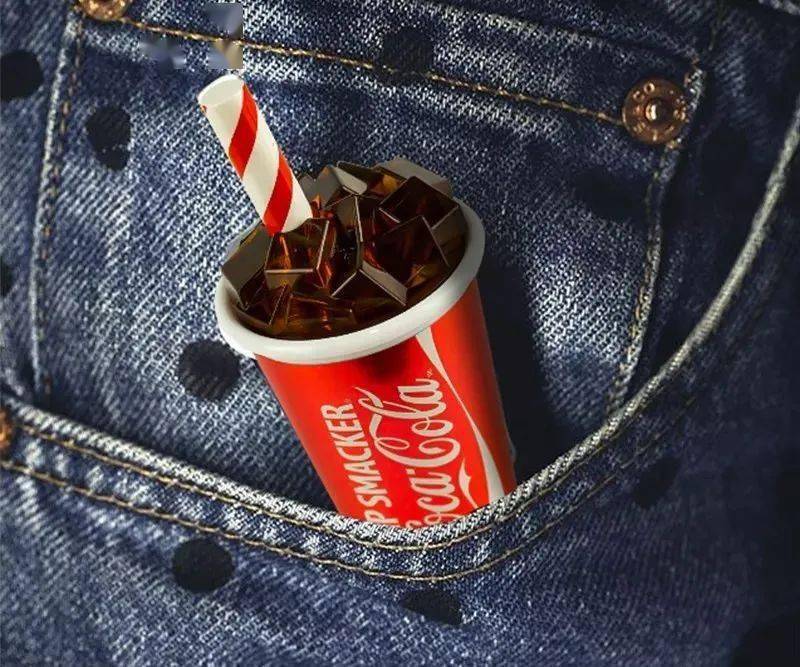 可口可乐|会玩!可口可乐竟开始做唇膏?!连接吻都是汽水味儿~