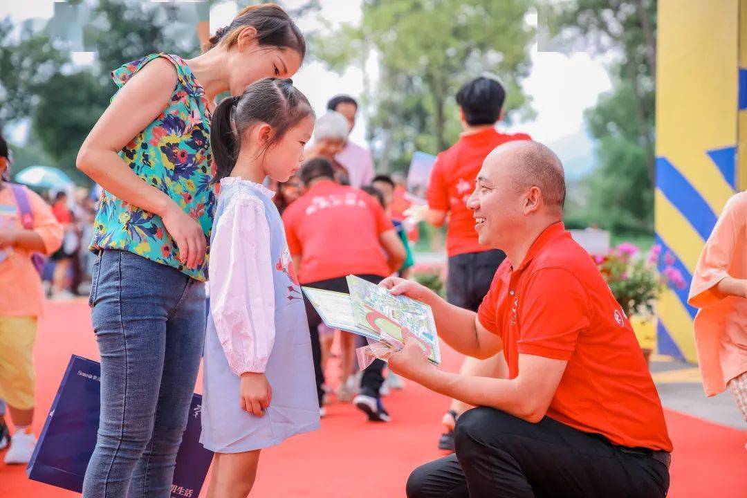 致敬丽水市教育提质突出贡献个人李晓洪杜佳微魏琼陈