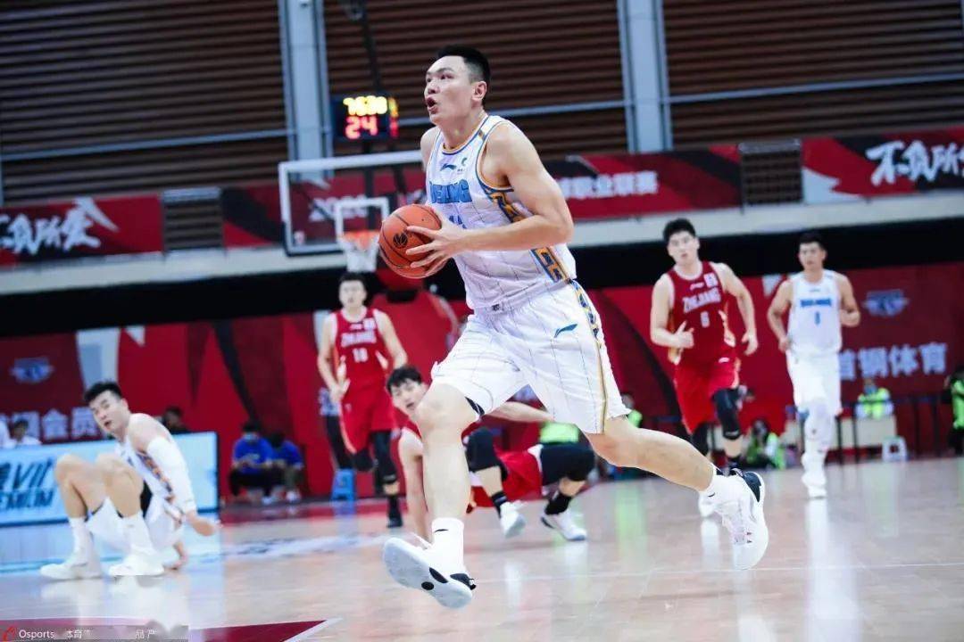 图片来自北京首钢篮球俱乐部 返回搜             责任编辑
