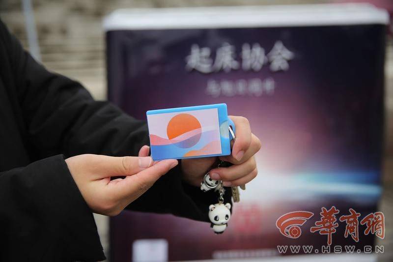 同学|西安一大学学生创“起床”协会，每周打叫醒电话1000人次