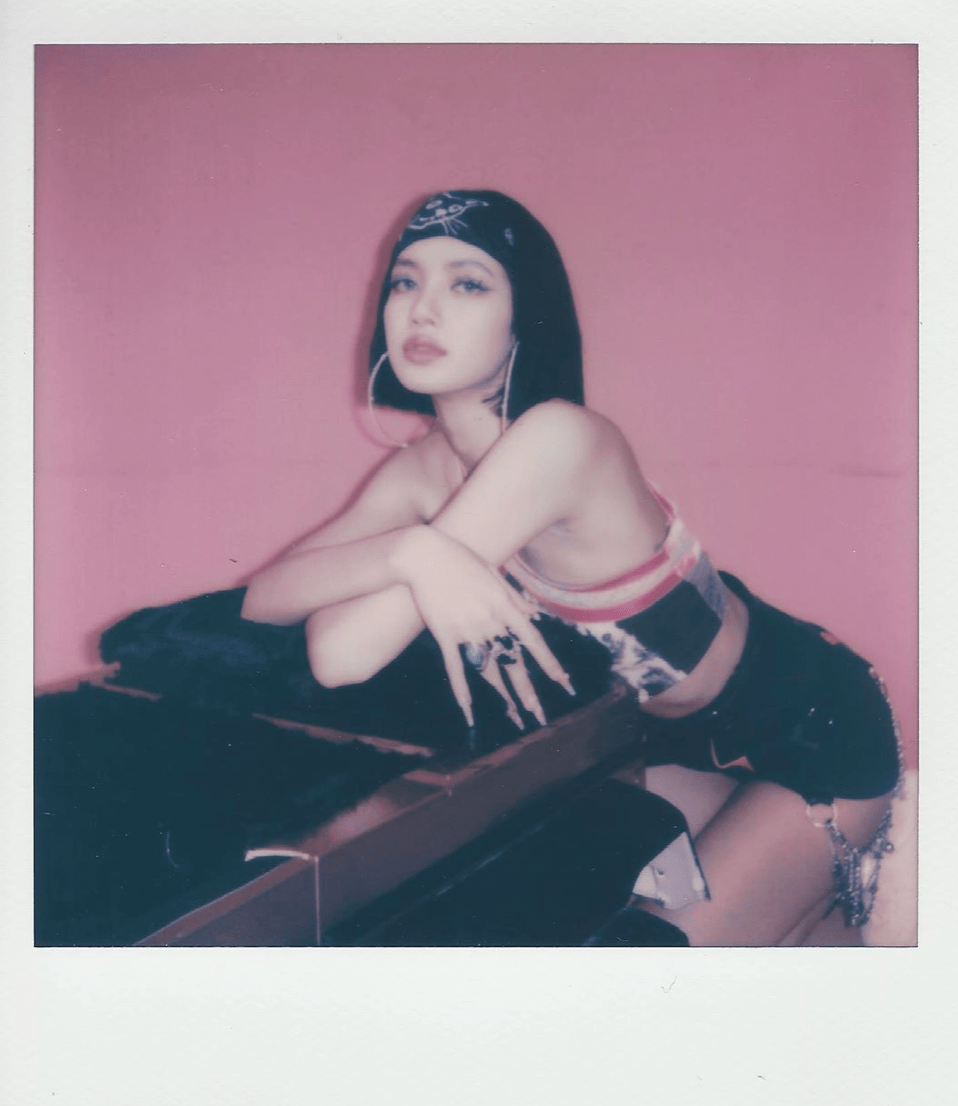 短发|Lisa亲身示范，短发女生真的可以性感又可爱！