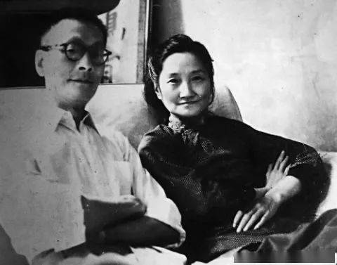 徐志摩和陆小曼的故事 3cb80f0535e640e692563c5094a9865b.jpeg