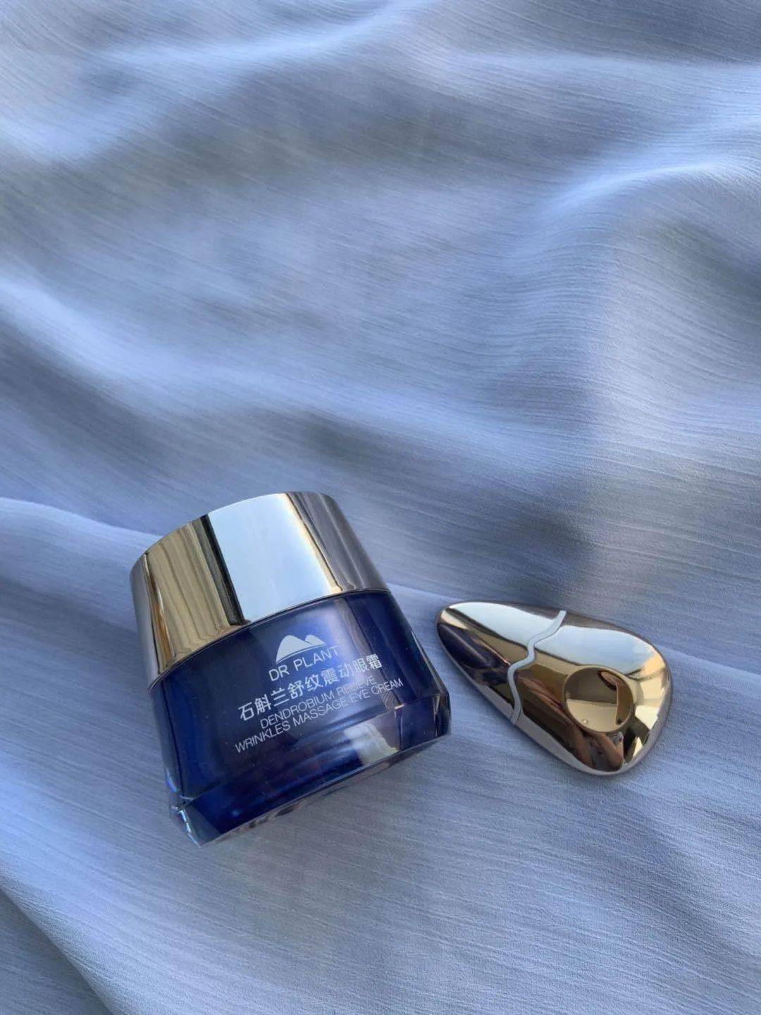 爱用|我的化妆台C位 | 国货之光!美容编辑的C位爱用正式成团出道!