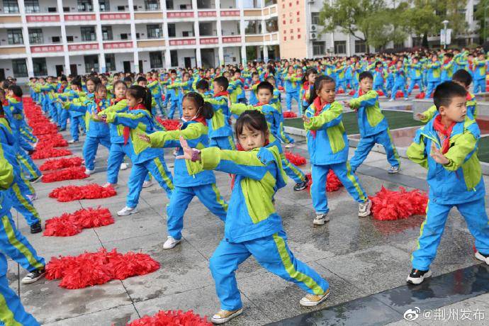 洪湖|洪湖这所小学大课间跳出新花样