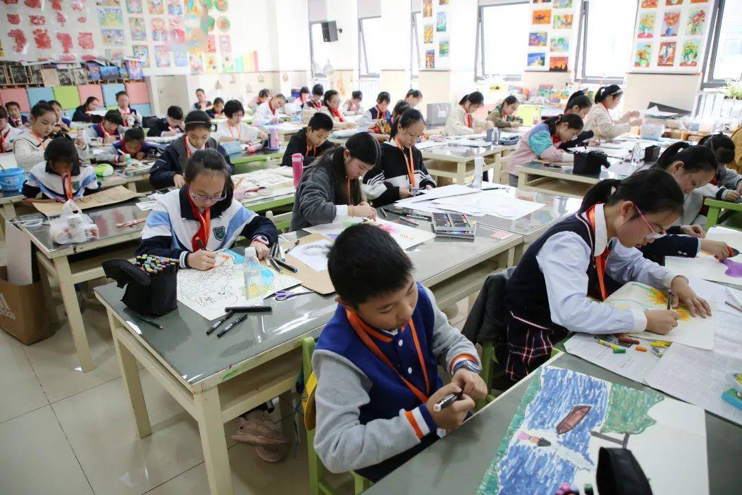 2020年富阳区中小学文化艺术节美术类现场比赛在区青少年宫隆重举行!