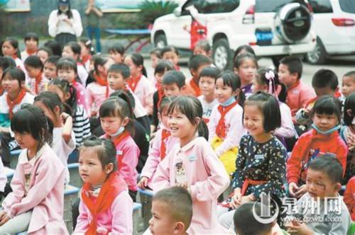 潮碧|我们又来了！山村小学再扬欢歌