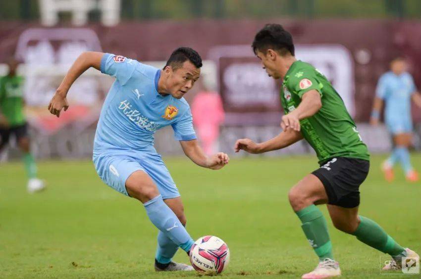 火狐电竞官网|
战报：新疆雪豹纳欢0比1不敌四川优必选(图19)