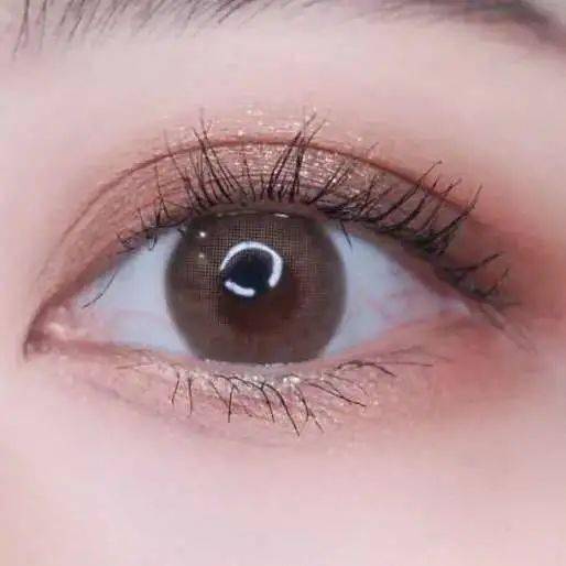 眼影|快速完妆零技巧，1分钟搞定眼影~！