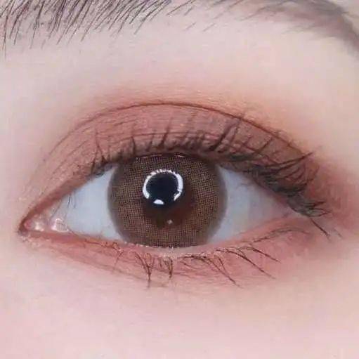 眼影|快速完妆零技巧，1分钟搞定眼影~！