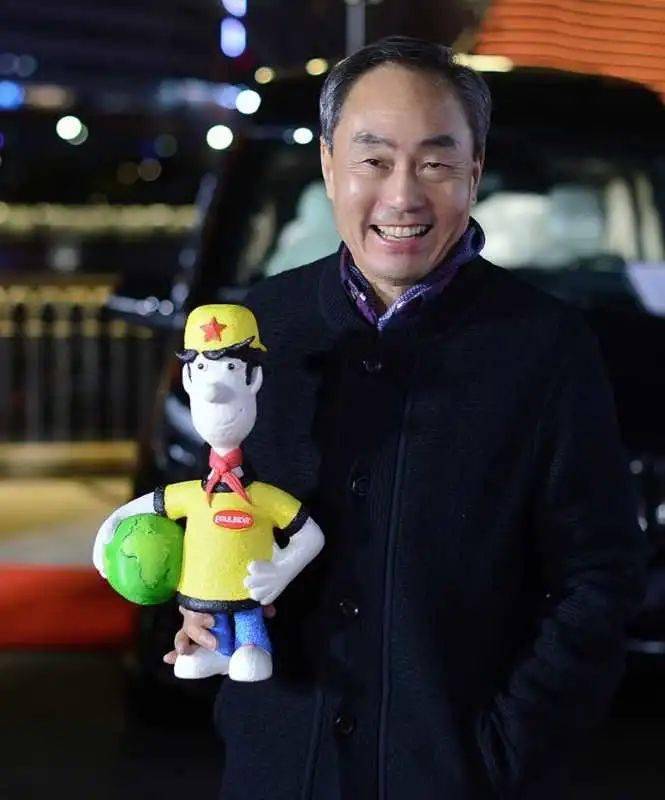 外滩|三江前浪推后浪！时尚浪潮在1844年开埠的老外滩，蜿蜒流转…