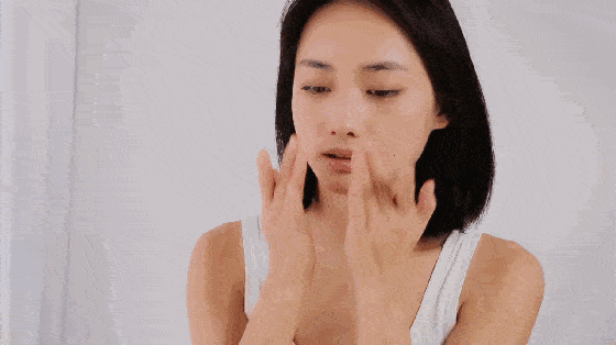 柳燕|周迅素颜吓坏路人，张曼玉真容让粉丝失望！女明星容颜破灭，都因为没做好这件事！