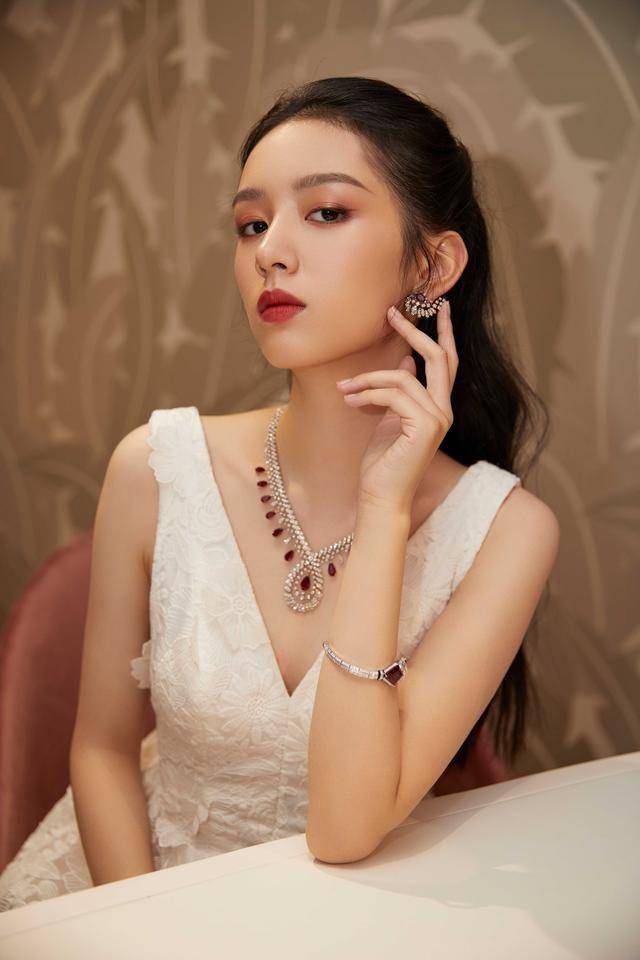 风格|特别策划 | 自然奇境风格闪耀 卡地亚全新「SUR」NATUREL高级珠宝展晚宴