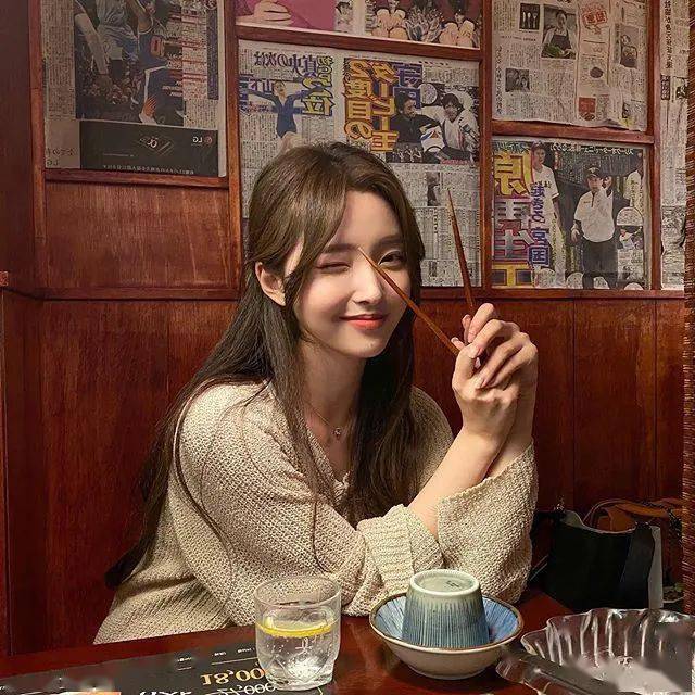 瑞小美|答应我，下次剪头发带着BLACKPINK的新专辑去好吗？