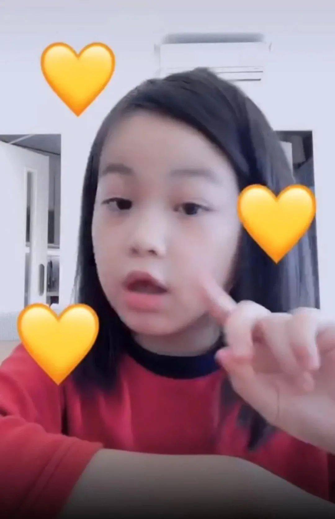 陈自瑶|王浩信陈自瑶8岁女女曝光真容，省镜啊！出道完全OK！！！