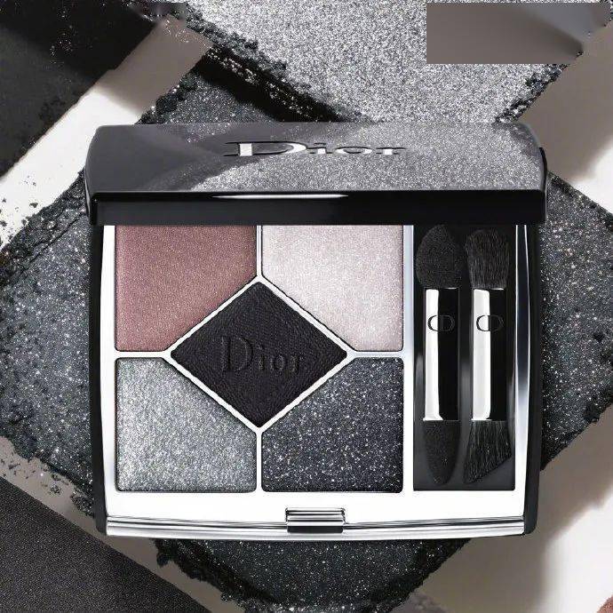 眼影|秋天换新装，别忘了给眼睛也安排上呀！