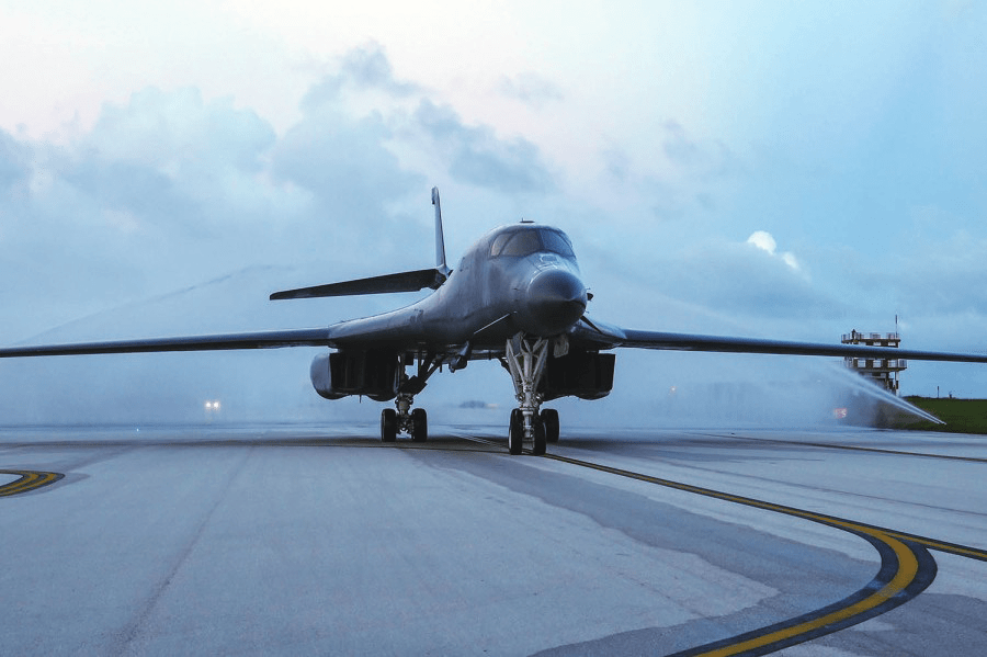 美轰炸机刚进驻关岛,就现踪台湾附近海域