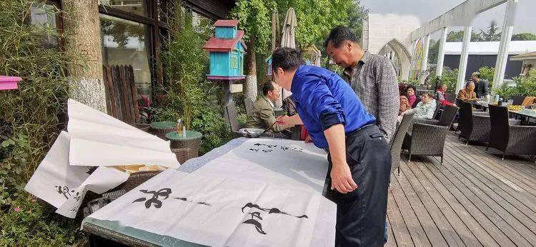 康定市2020gdp_康定情歌简谱(2)