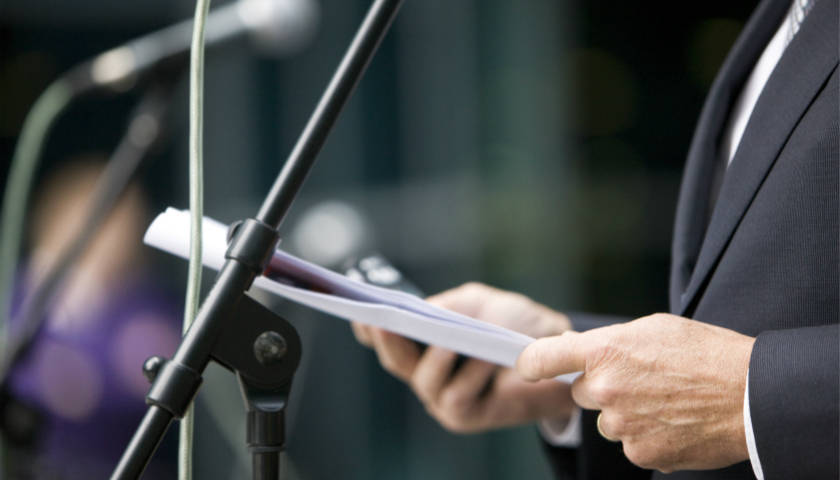 资产管理业务|4年半连换了3位董事长，东证资管董事长潘鑫军官宣离职