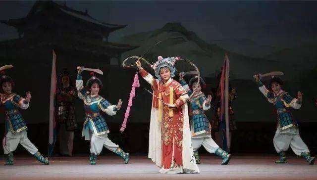 婺剧讨饭戏曲谱名叫什么_婺剧闹花台曲谱(2)