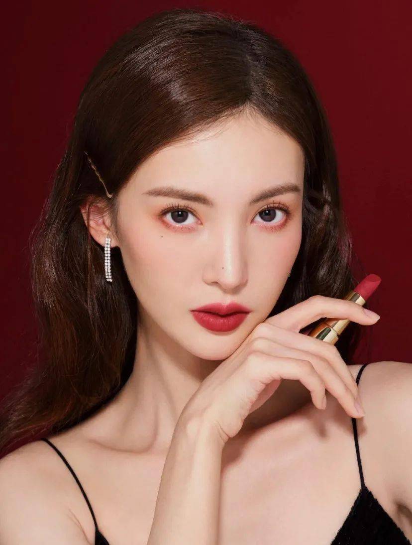 魔都|全体魔都女孩注意：2020秋冬新品口红在线“斩男”，每一支都是高手过招！