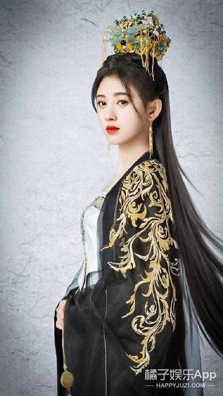 小鞠|她的化妆师该下岗了吧...