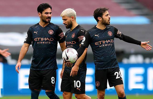 马赛排名_马赛石膏像