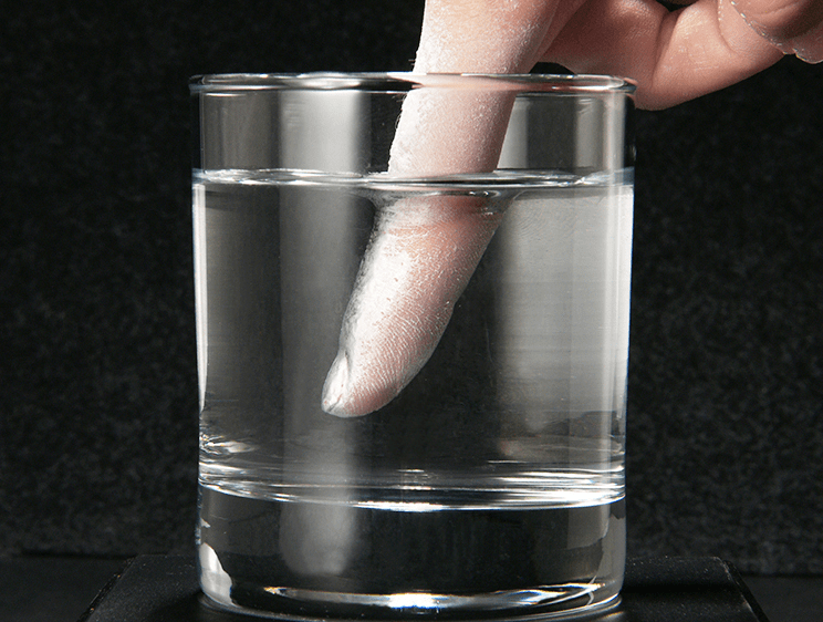 预售|200块也能化出百万化妆师同款底妆！3分钟让毛孔隐形，get粉嘟嘟的奶油肌！实在是太好看了~