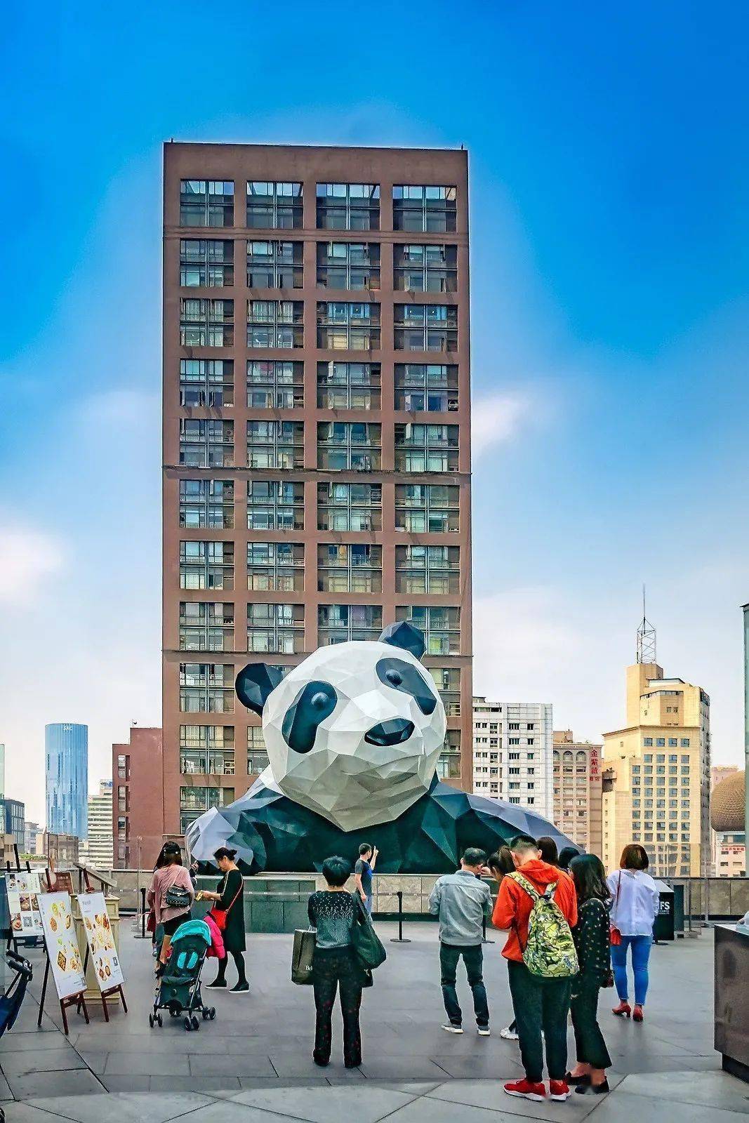 时尚|半个娱乐圈都来了！成都凭什么？