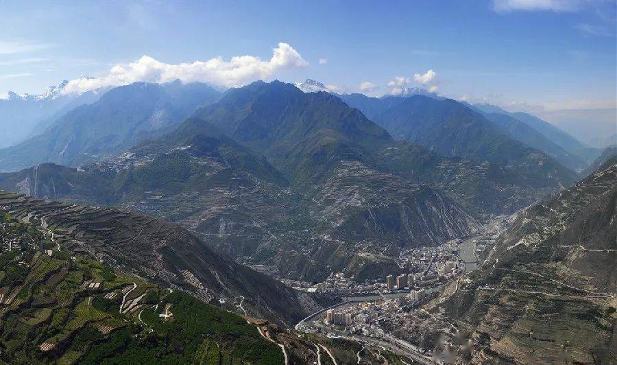 怎样进入四川 6a0bd9ce96b8486db4953f33cc10e682.jpeg