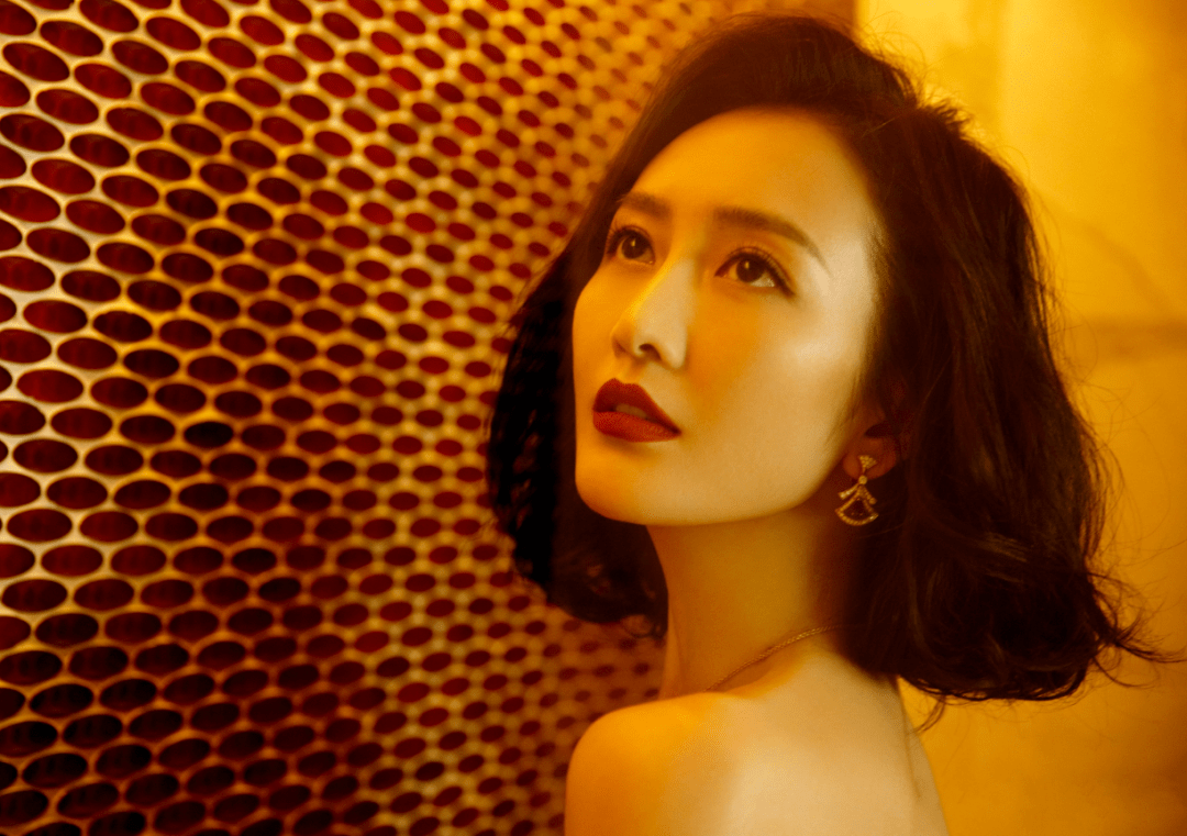 短发|倪妮的新发型太美了！技术分析：什么样的人适合港风短发？