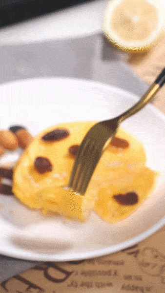 微波炉蒸蛋糕3分钟速成这万圣节太惊喜啦