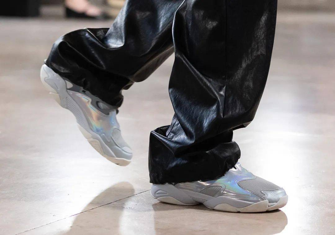 Kiko|潮鞋速递 | kiko x Asics最后联名释出，还没冲过的朋友要抓紧了！