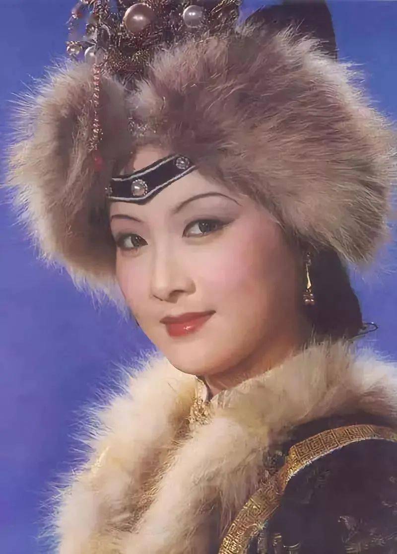 黛玉|“家暴妆”爆火？明明三十年前的她们，才是真正的美妆达人！