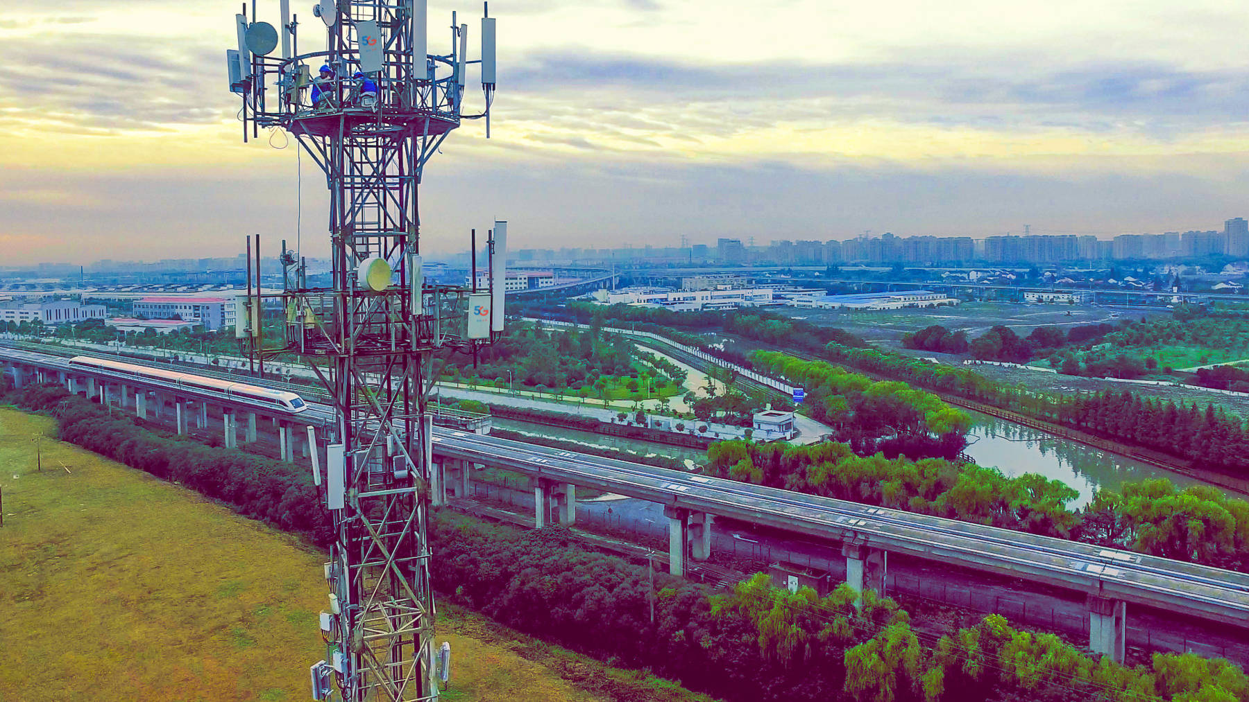 电信|5G商用一周年，上海电信秀出四大“5G力量”