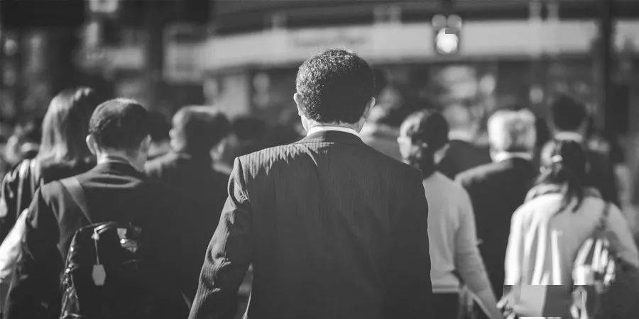 东亚「打工人」图鉴