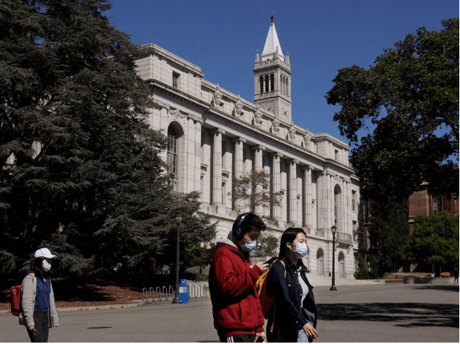 亏损|疫情之下的美国大学：裁员30多万人 亏损数亿美元